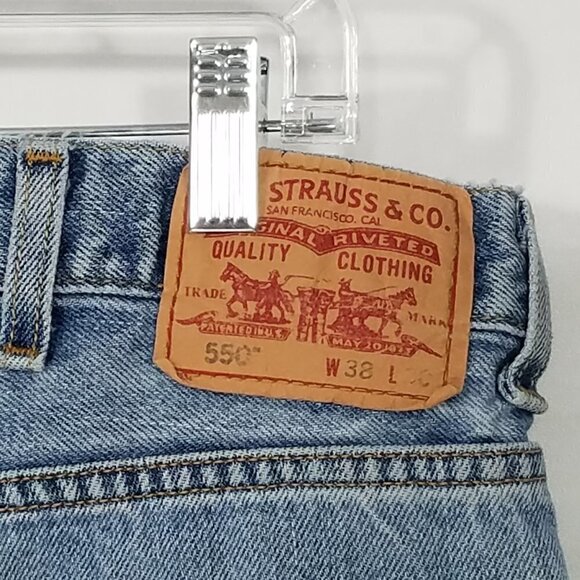 Vintage Levis 550 Relaxed Fit Men's Jeans 38X30 - Picture 4 of 4